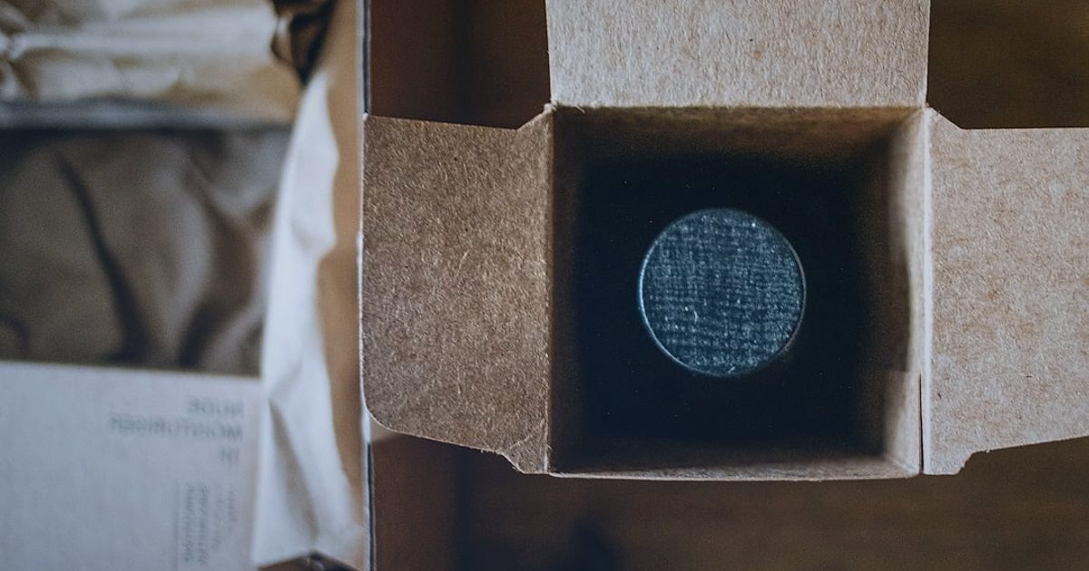 2026 Pazaryeri Trendleri: E-Ticarette Yeni Fırsatları Keşfedin! - eco-friendly product packaging made from recycled materials