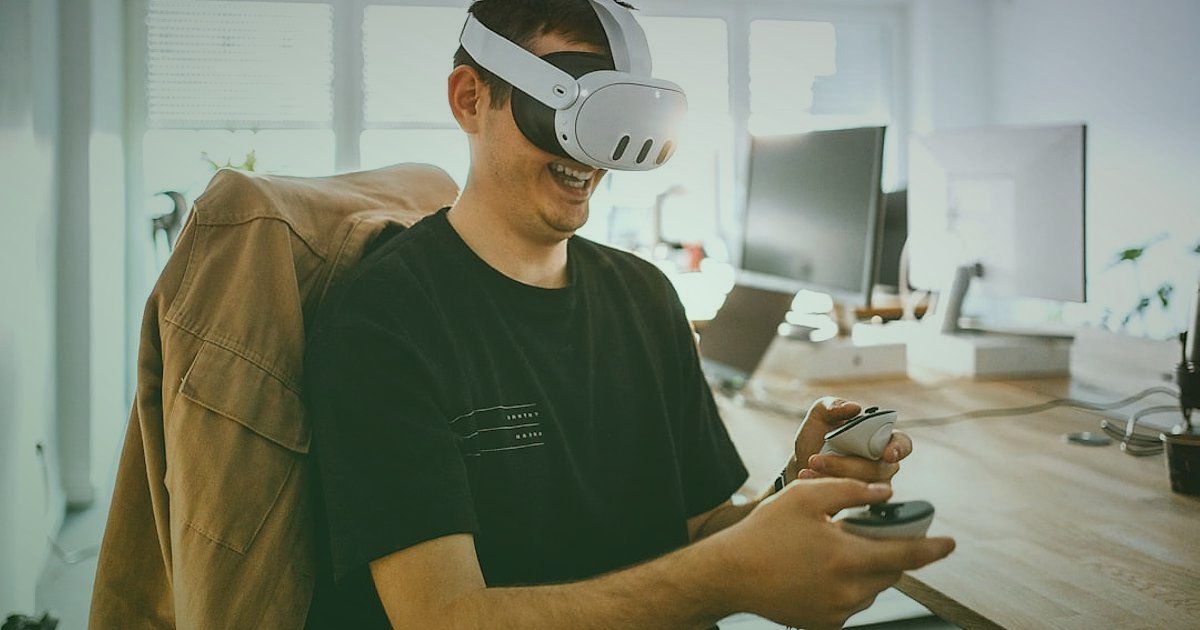 2026'da Dijital Pazarlama Büyüme Fırsatları: Rekabette Fark Yaratın - avatar interacting in virtual metaverse environment