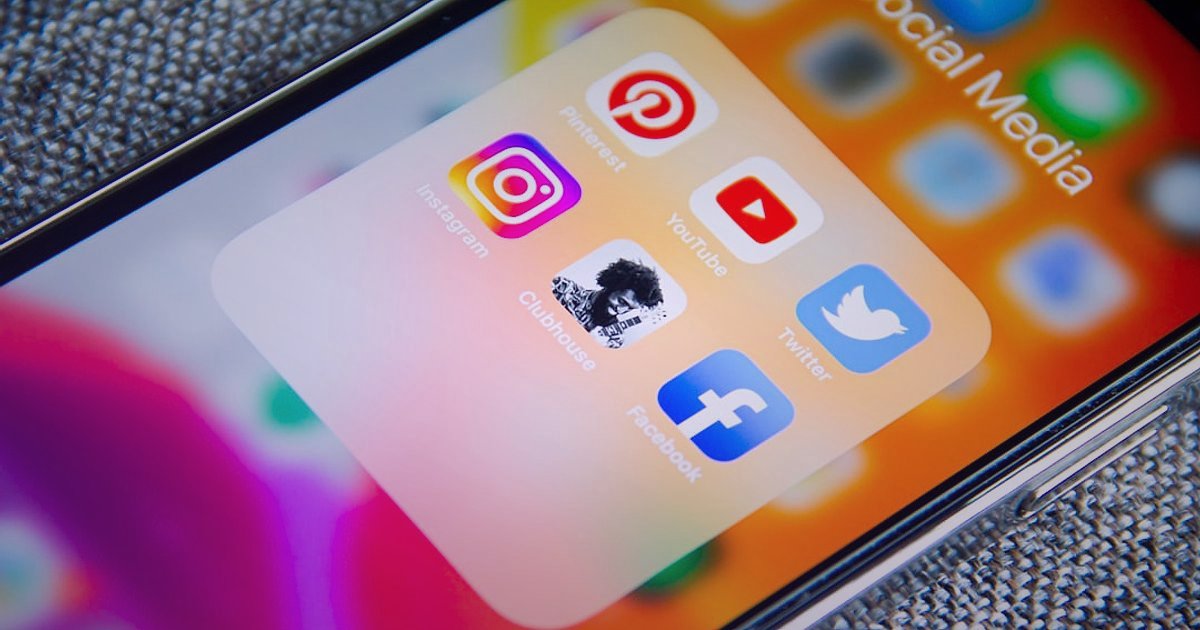 2026'da E-Ticaret Sektöründeki Yenilikler: Dijital Ticareti Dönüştüren Trendler - Live shopping stream on social media with product links