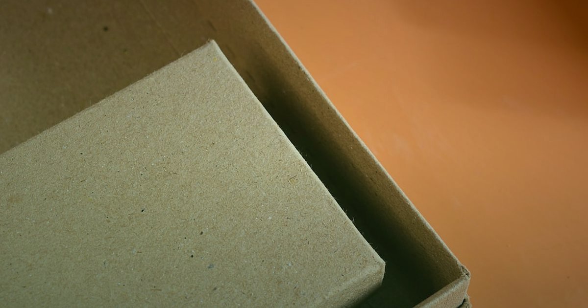 2026'da E-Ticarette Büyüme Fırsatları: Karlı Bir Gelecek İnşa Edin - Eco friendly packaging materials stacked neatly