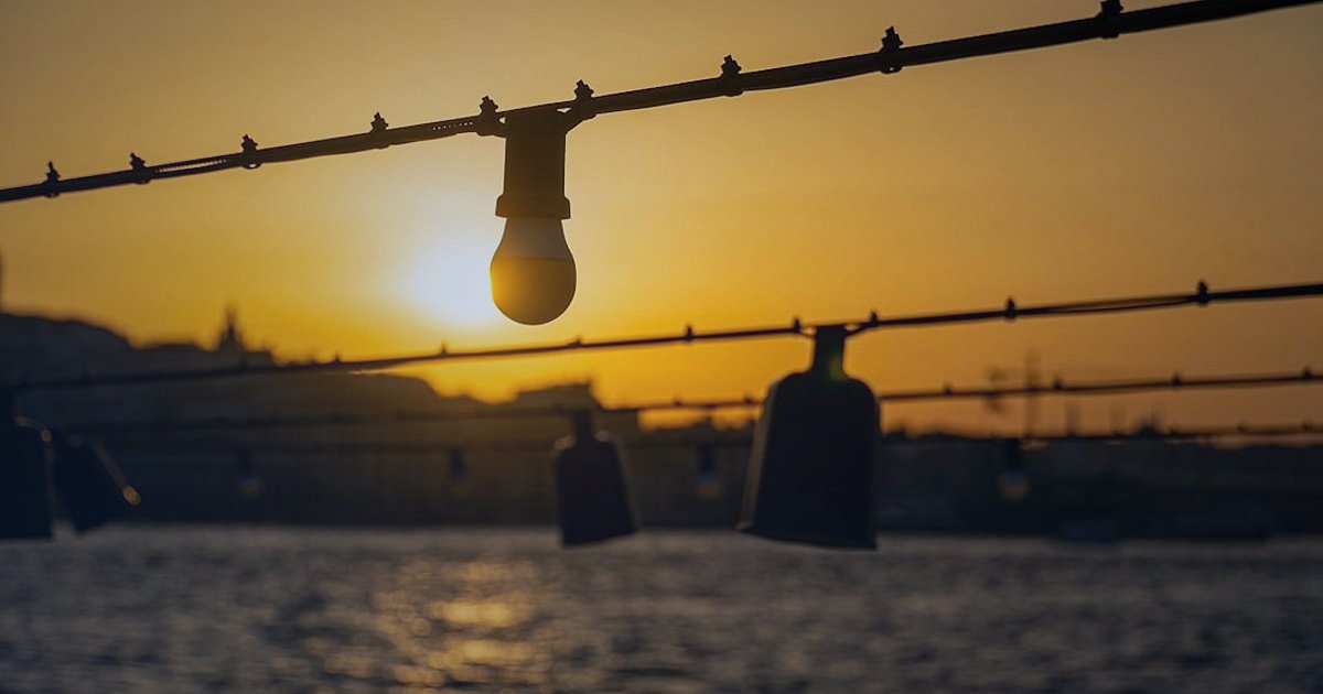 Aydınlatma Dropshipping: 2026 Başlangıç Hataları ve Karlı Çözümleri
