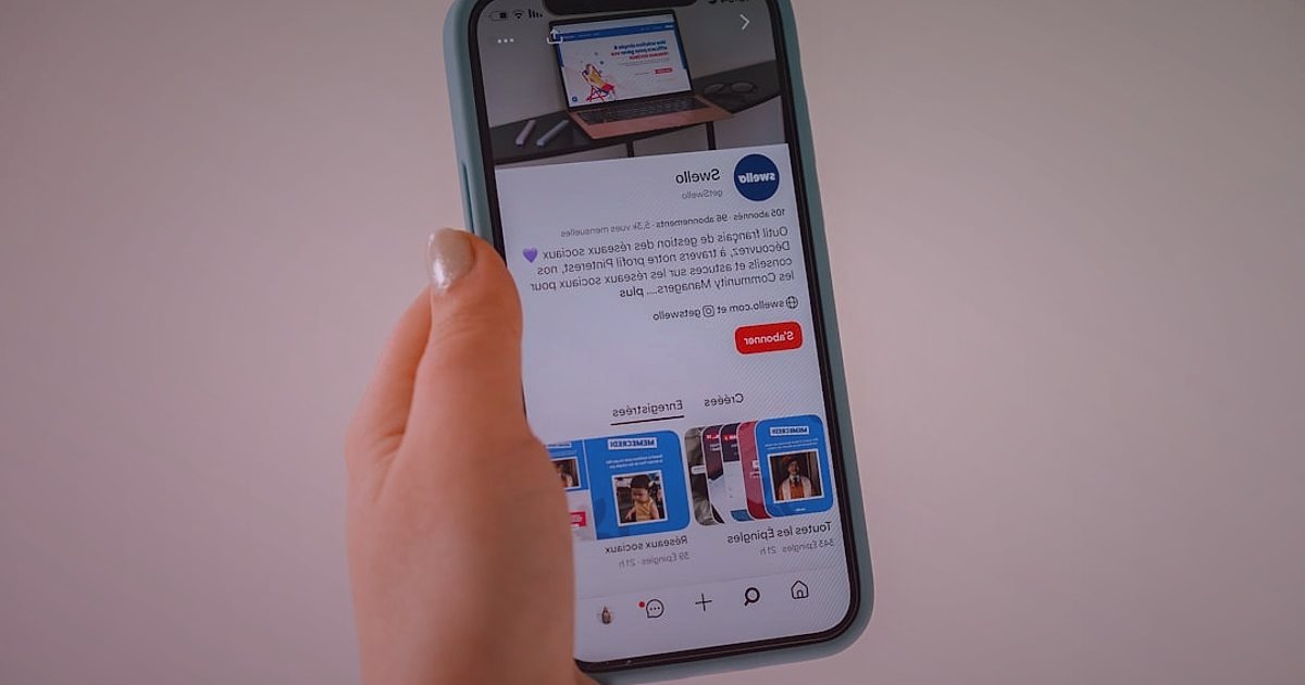 Bahçe & Yapı Market Ürünleri Online Satış 2026: Kârınızı Maksimize Edin! - Person creating targeted ads on a digital marketing platform interface