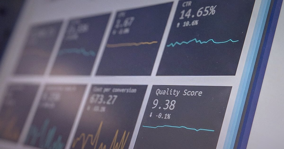 Bayi Satış Fiyatı Belirleme: 2026'da Karlı Bir Fiyatlandırma Rehberi - dashboard with multiple charts and graphs on screen