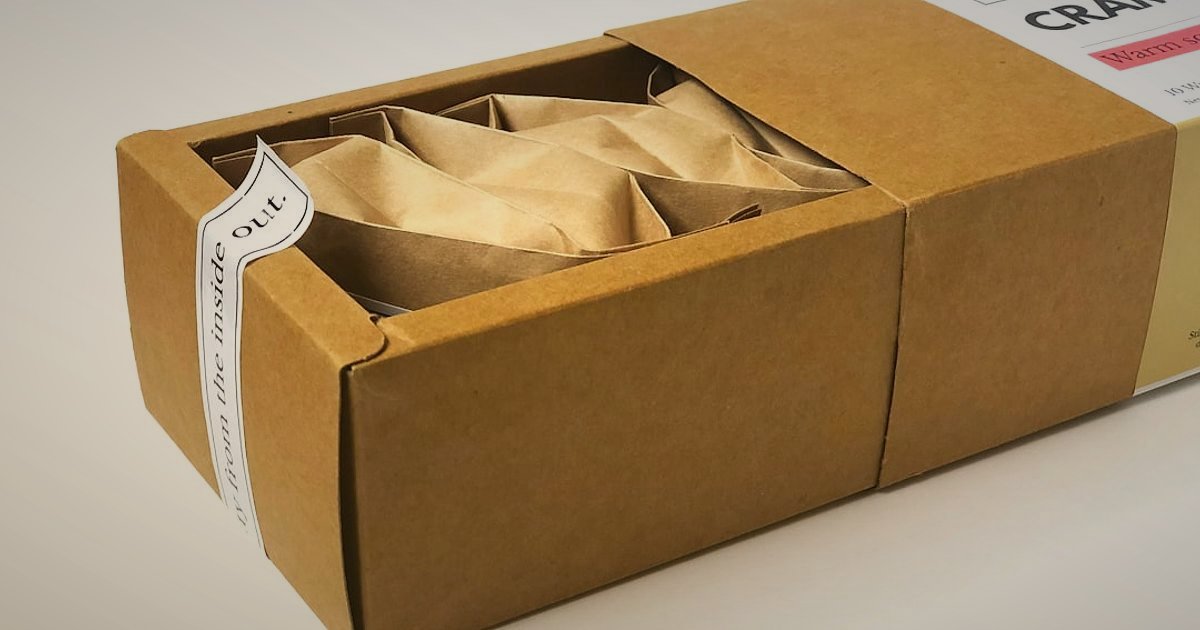Bayilik Sözleşmesinde Dikkat Edilmesi Gerekenler 2026: Hukuki ve Ticari Güvence - close-up detailed view of high-quality product packaging