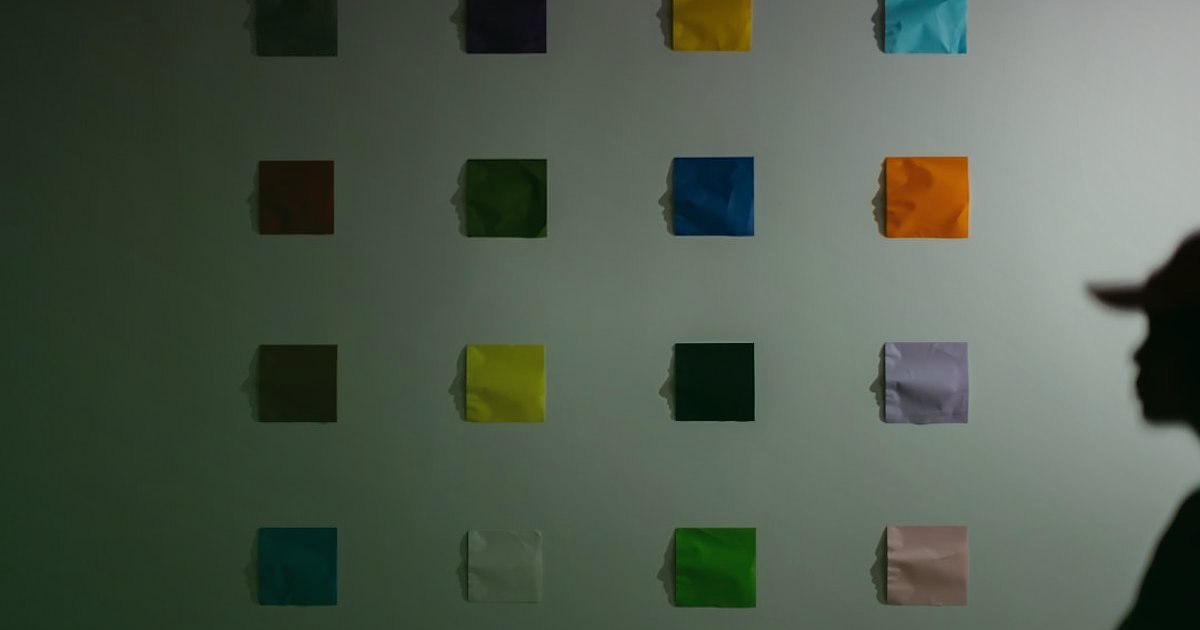 Dropshipping Karlılık Hesaplama 2026: Kârınızı Maksimize Edin! - price tags various colors hanging display