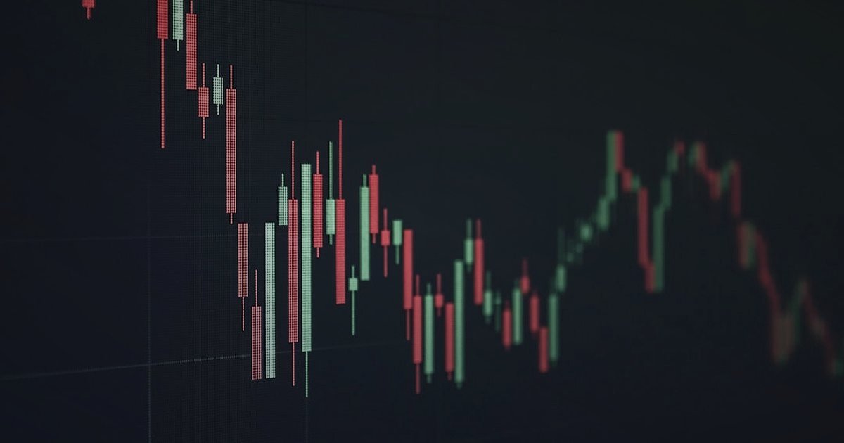 Dropshipping Karlılık Hesaplama 2026: Kârınızı Maksimize Edin! - upward trending arrow graph digital screen