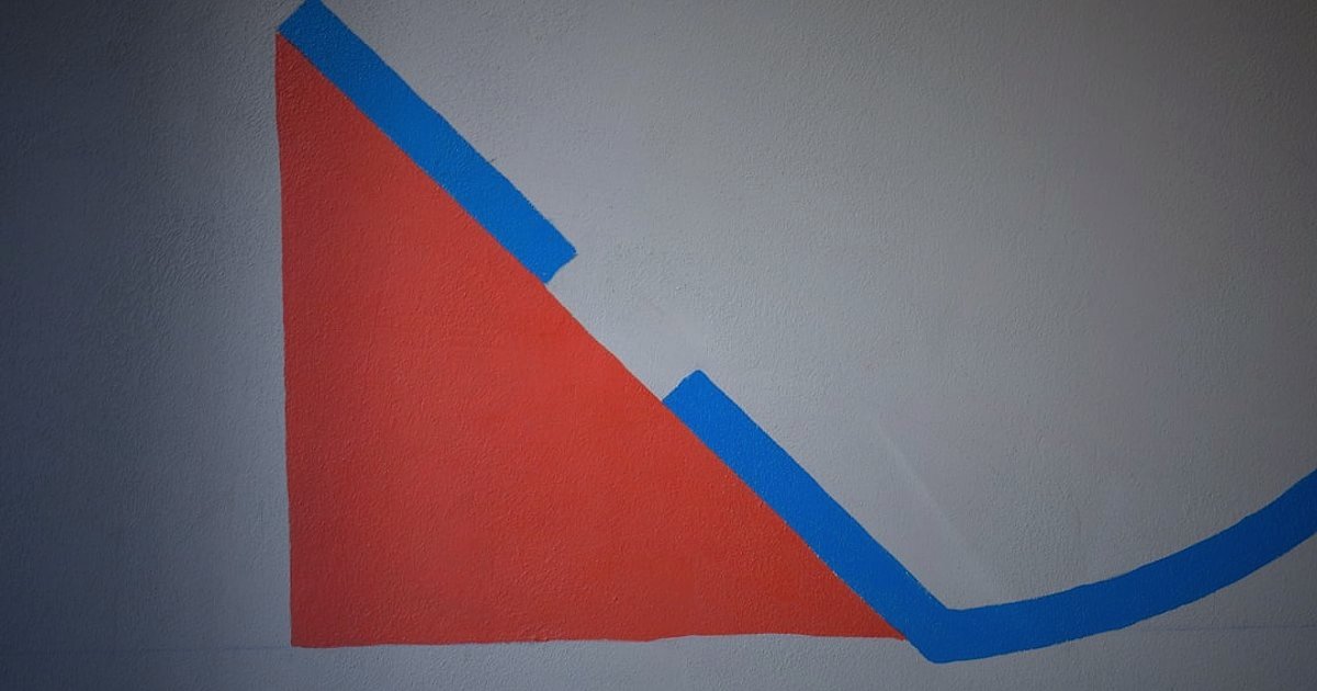 Dropshipping Nedir? Nasıl Yapılır? 2026 Detaylı Rehber - growth chart with upward trend arrow