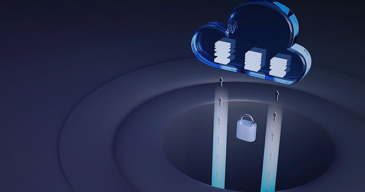Dropshipping'de 2026 Yenilikleri: Yapay Zeka ve Sürdürülebilirlikle Geleceği Şekillendirin - cybersecurity shield icon protecting data servers
