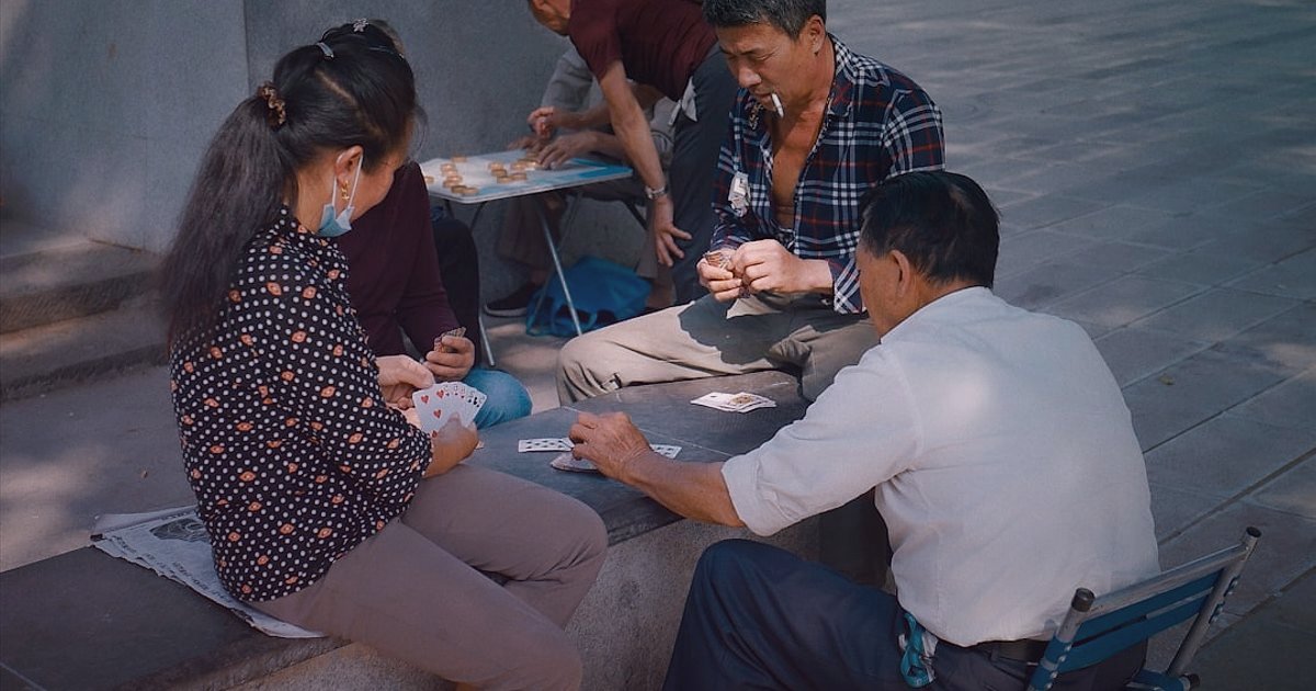 Dropshipping.gen.tr Avantajları: Pazaryeri Entegrasyonu Nasıl Yapılır? - diverse group of people using laptops and tablets