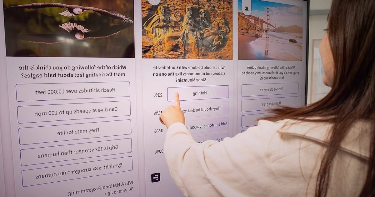 E-posta Pazarlama ile Müşteri Sadakati Oluşturma: 2026'nın Zirve Stratejileri - woman organizing customer data on a large digital screen with segmentation filters
