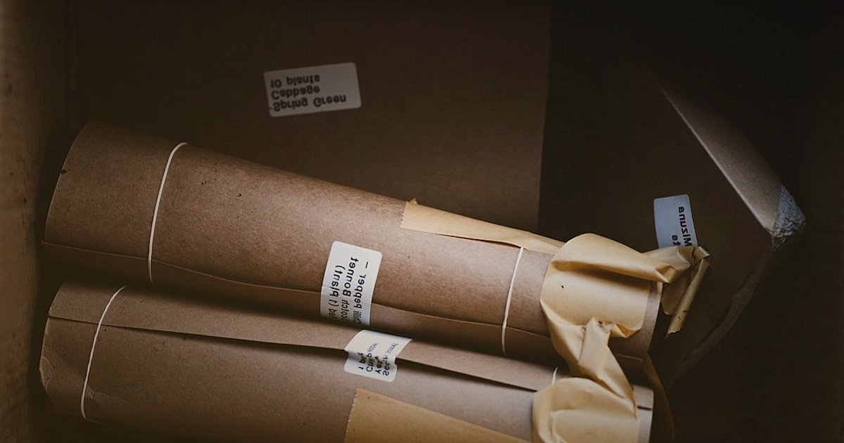 E-Ticaret Başarı Stratejileri 2026: Karlı Bir Online İş Kurun - eco-friendly packaging materials stacked neatly