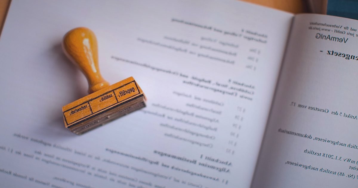 E-Ticarette Motor Yağı Satışı: Mevzuatın Şifreleri ve Başarıya Giden Yol 2026 - official seal document with various industry permits