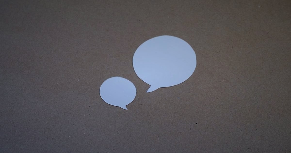 Evcil Hayvan Ürünleri Dropshipping: 2026'da Rakipleri Yenme Taktikleri - question mark icon with speech bubbles