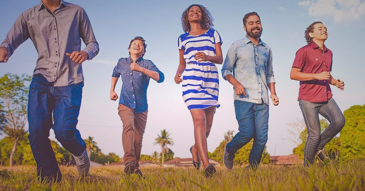 Katalogdan Ürün Seçerken Nelere Bakılmalı? 2026 E-Ticaret Rehberi - diverse group of people with different interests and lifestyles