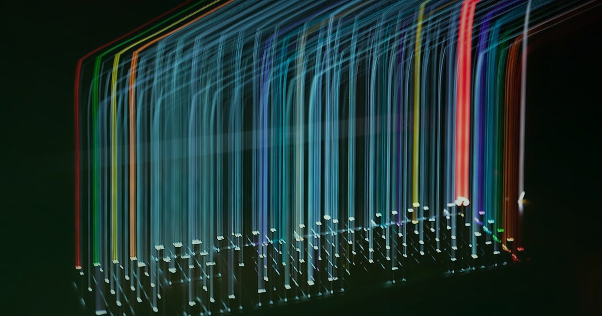 Kişiye Özel Hediyelik Ürünler Dropshipping: Stok Yönetimi ve Tedarik Zinciri 2026 - abstract visualization of data flow between suppliers and customers