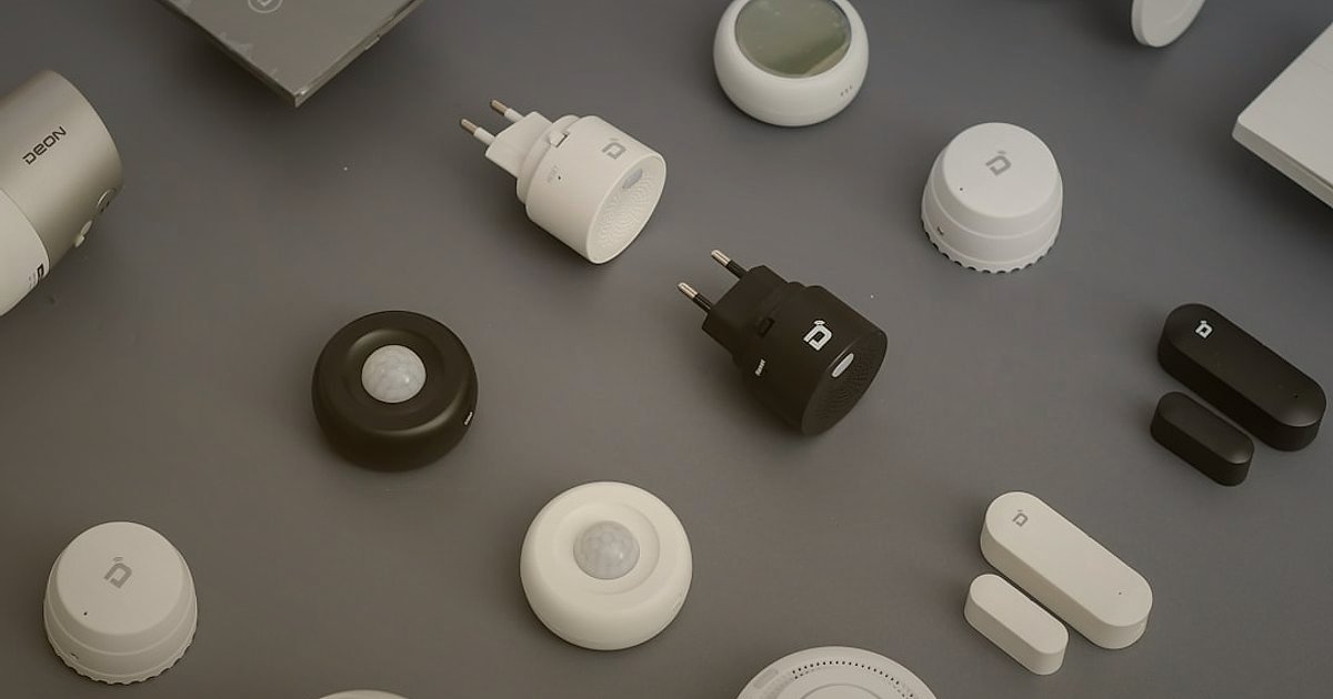 Mutfak ve Ev Aletleri Pazaryeri Satışı 2026: Kârlılığı Zirveye Taşıyın! - smart home devices interconnected digital interface