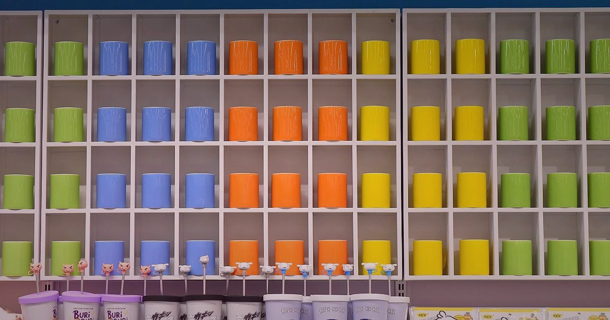 N11 Mağaza Açma Rehberi 2026: Adım Adım Satışlarınızı Patlatın! - colorful product images arranged in grid layout