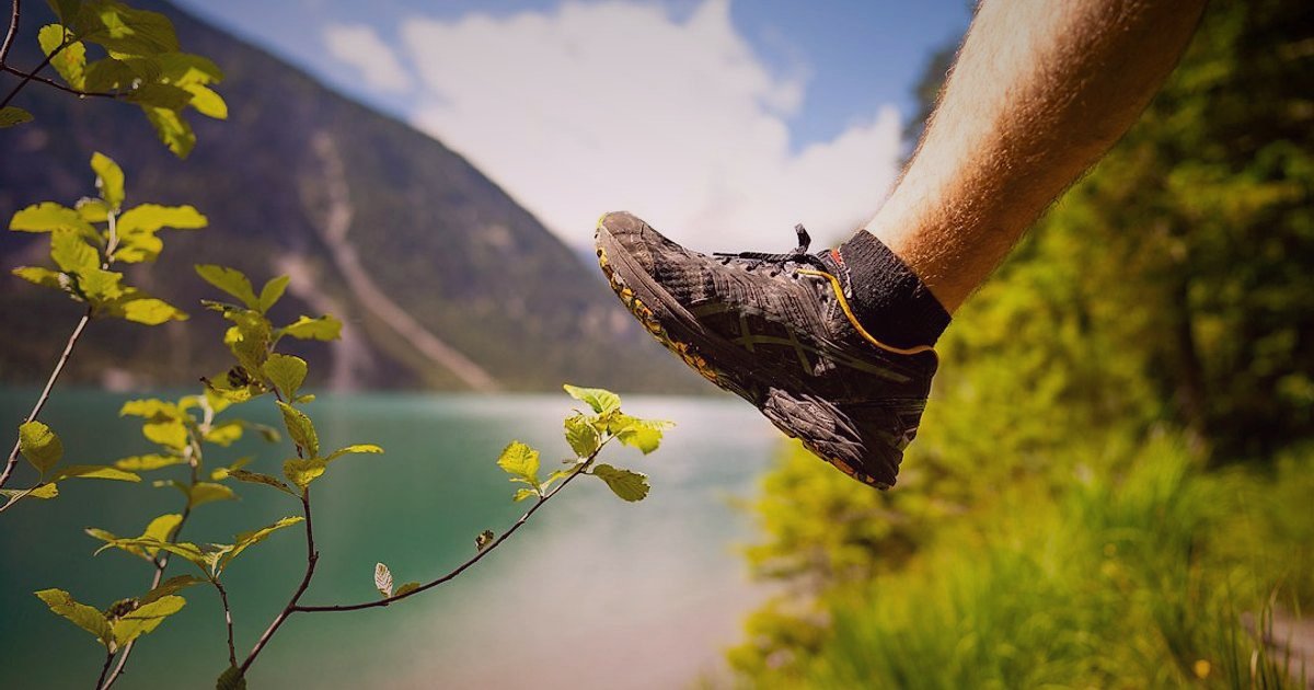Outdoor Ayakkabı Satışında Hukuki Labirent: ETBİS'ten Etiketlere 2026 Rehberi