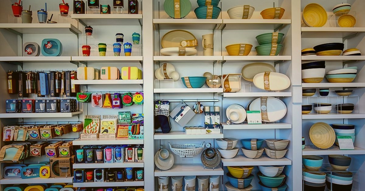 Pazaryeri Mağaza Optimizasyonu 2026: Satışlarınızı Katlayacak Sırlar - shelf full of neatly organized product boxes