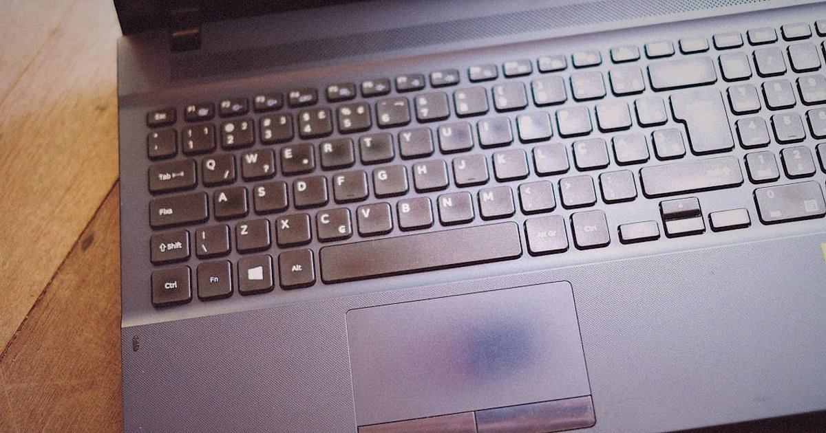 Pazaryeri Mağaza Optimizasyonu: 2026'da Satışları Uçuracak Stratejiler - close-up of person writing detailed product description on laptop