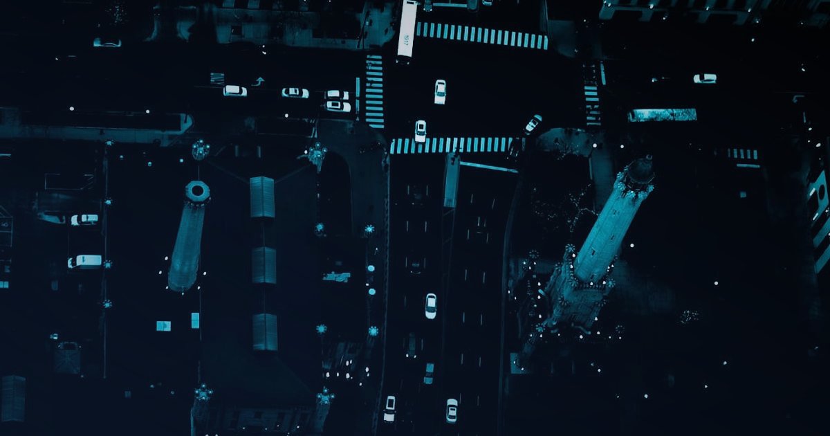 Pazaryeri Satışlarını Katlayın: 2026'da Rekabette Öne Çıkma Rehberi - futuristic cityscape with digital overlays and drones