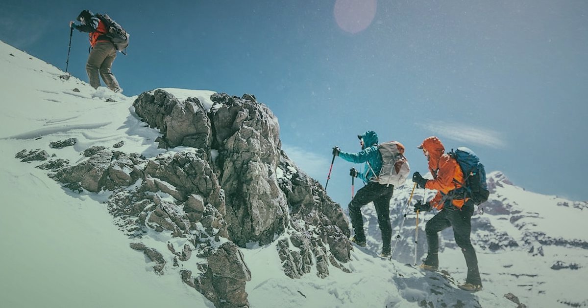 Spor ve Outdoor Ekipmanları Satış Stratejileri 2026: Rekabette Zirveye Oynayın!