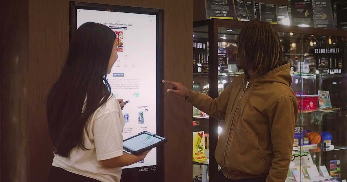 Trendyol Entegrasyonu 2026: E-Ticarette Zirveye Çıkan Stratejiler - diverse merchants collaborating digital interface